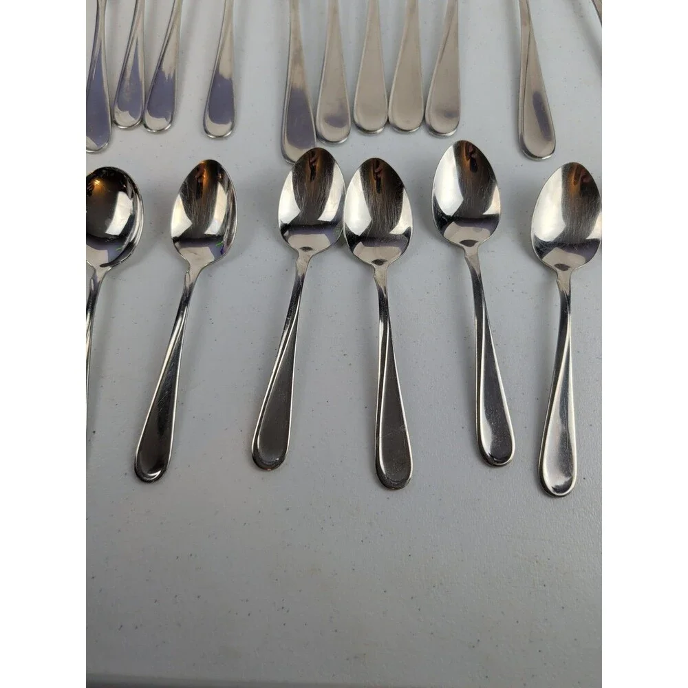 Oneida USA Flight Reliance Stainless Flatware Glossy 39 Piece Set